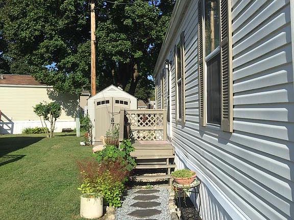 2nd image of 2319 Warren Ave