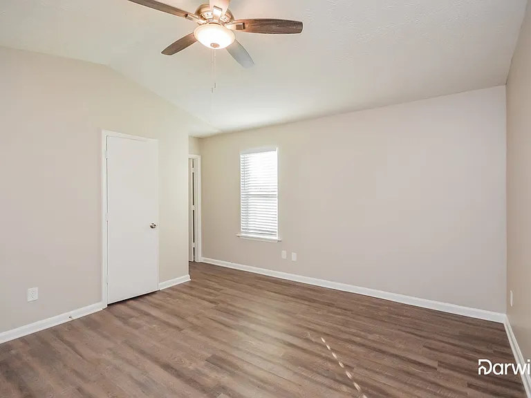 1611 Rolling Hills Trl SE — Photo 14