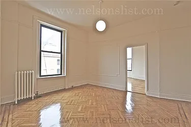 Rented by R New York