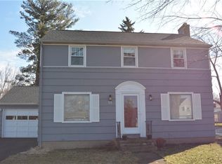 55 Ridgemont Dr, Rochester, NY 14626