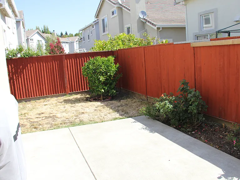 5068 Salon Dr — Photo 13