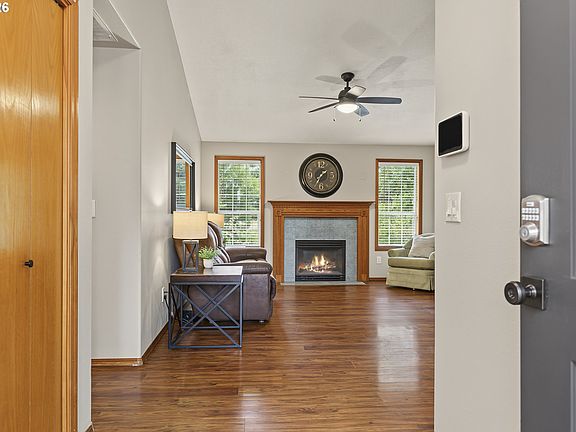 4th image of 1208 NE 17th Ave
