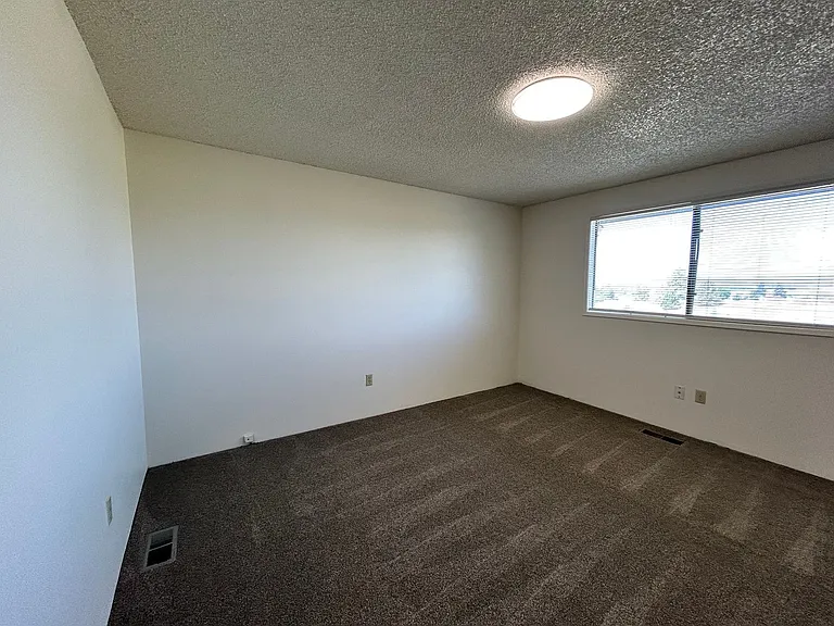 846 Homedale Rd — Photo 19