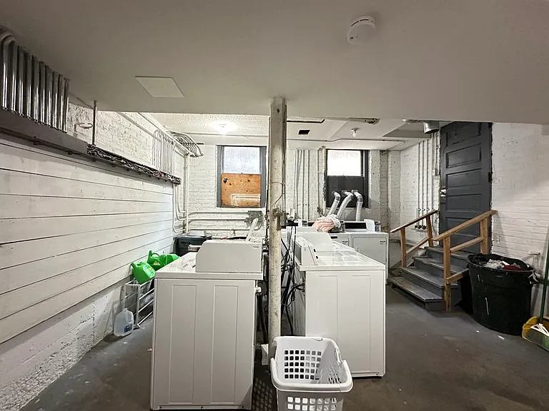 3817.5 N Greenview Ave #W3 — Photo 20
