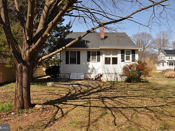 3rd image of 406 Melvin Ave