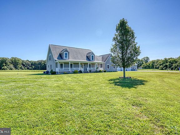 3rd image of 29862 Paddock Ln