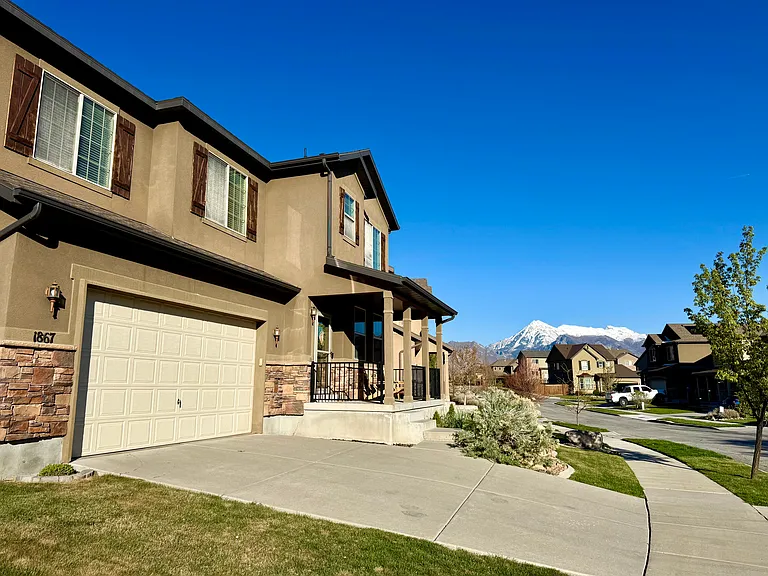 1867 E Chimney Stone Ct — Photo 30