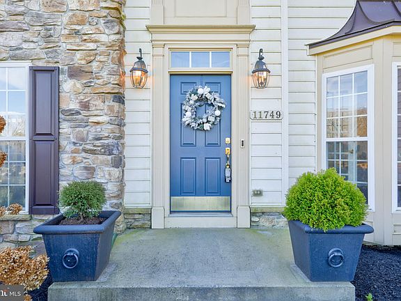4th image of 11749 Winding Creek Dr