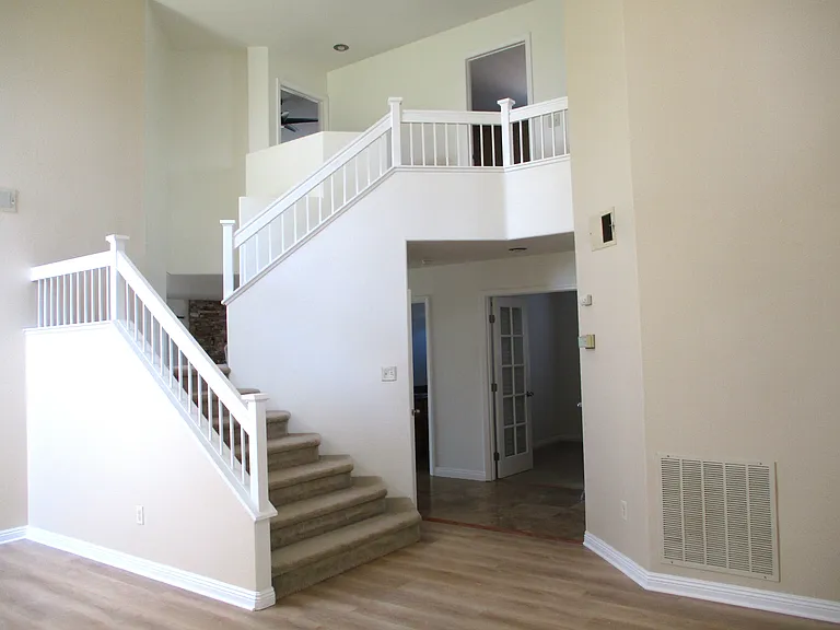 3217 Silver Ridge Ct — Photo 2