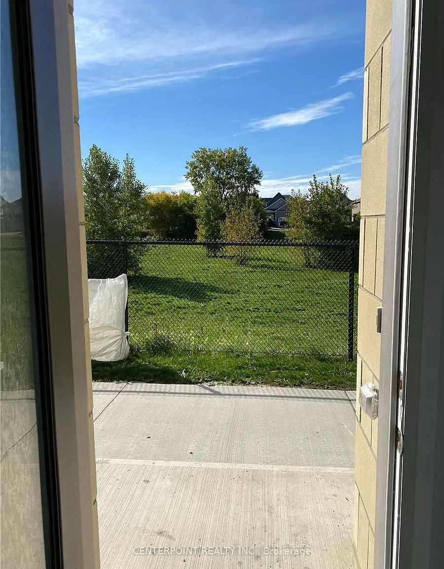 4 bed, $4,300 — Photo 3