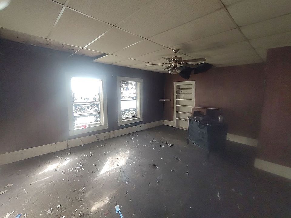 1st image of 104 S San Marcos St