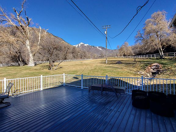 3rd image of 1406 S Bartholomew Canyon Rd