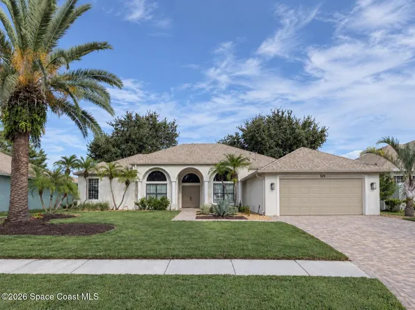 329 Sandhurst Dr, Melbourne, FL 32940