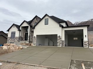 692 Mountain Rd, Ogden, UT 84414