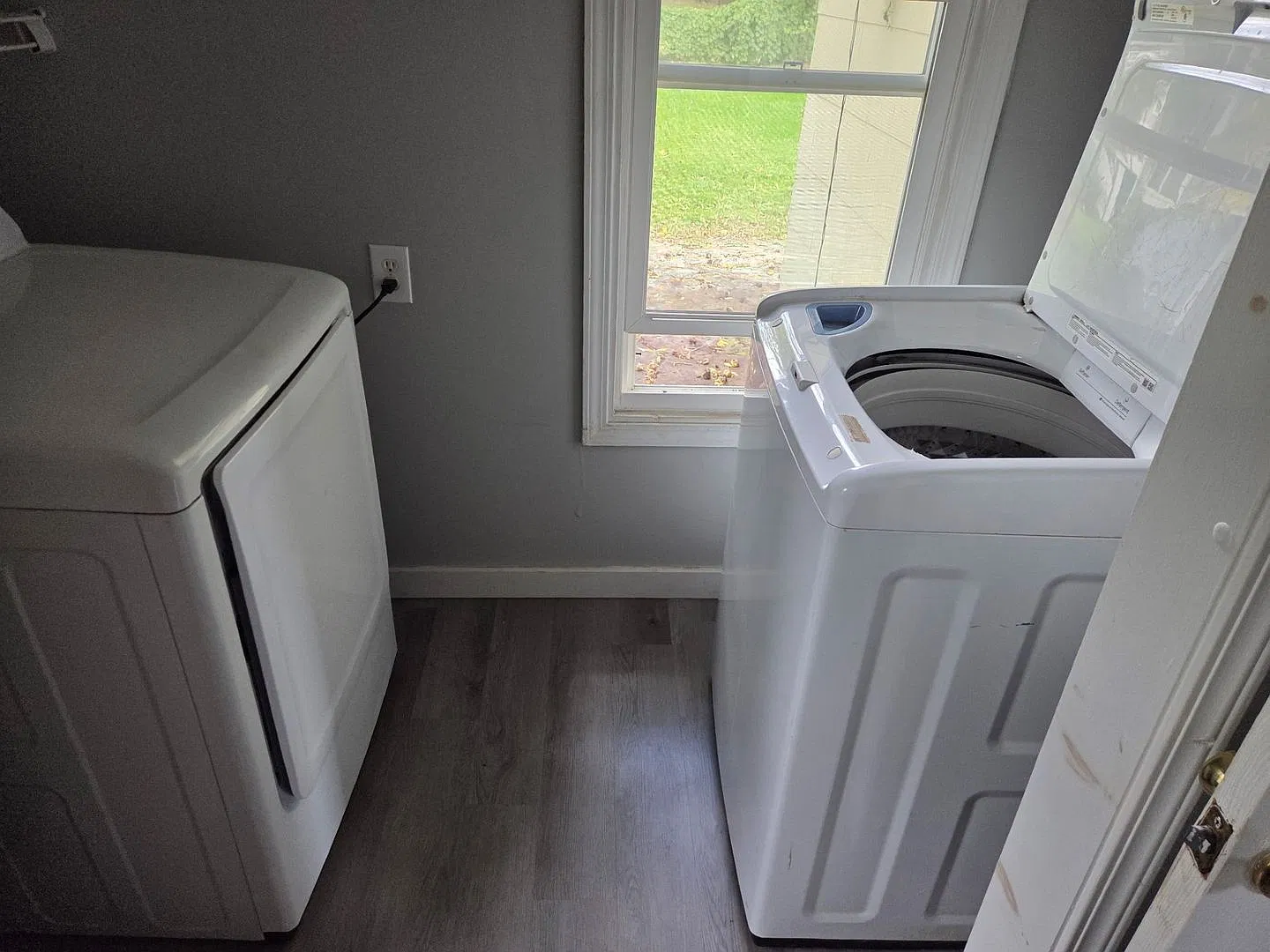 3 Bedroom Single Family House at 303 Melrose Dr — Photo 3