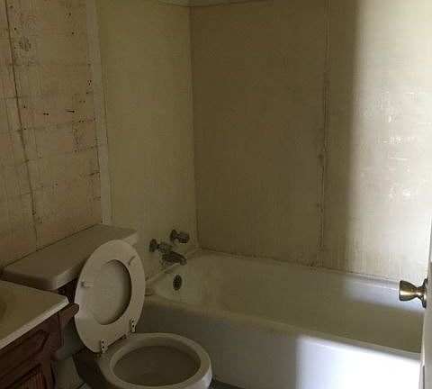 4th image of 1112 W 17th Ave