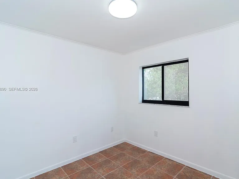 2729 SW 67th Ave — Photo 30