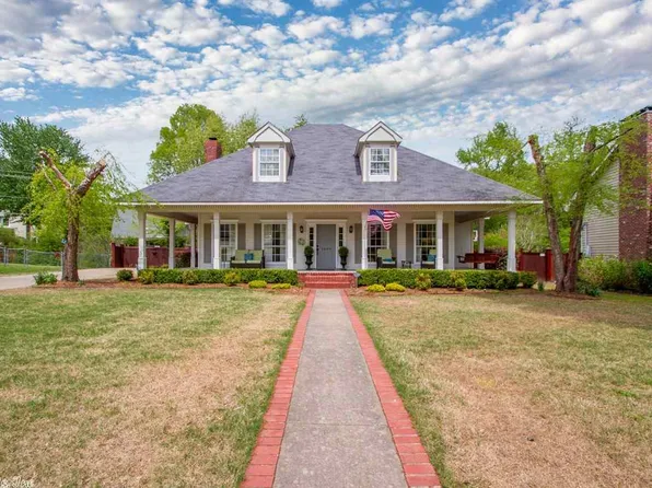 2009 N Hills Ct, N Little Rock, AR 72116