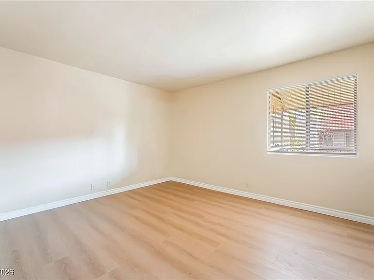 5121 River Glen Dr #144 — Photo 9