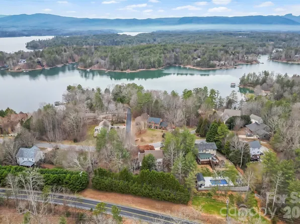1726 Waterford Way, Morganton, NC 28655