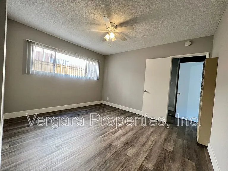 5551 E 23rd St #12 — Photo 7