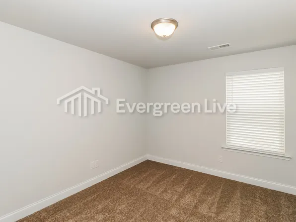 7024 Wistwood Ln, Charlotte, NC 28216