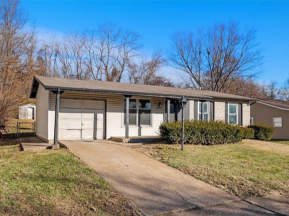 2nd image of 11524 Altozano Ln