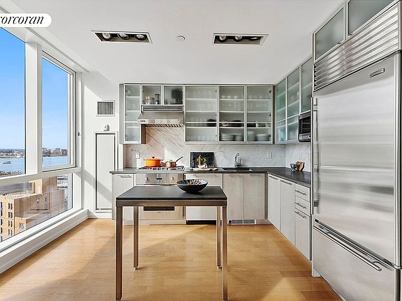 2nd image of 200 Chambers St APT 24B
