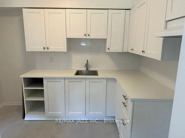 455 Trick Ave #101 — Photo 6