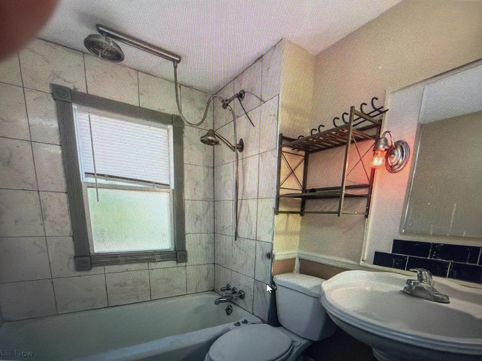 W 41st St, Cleveland — Photo 3