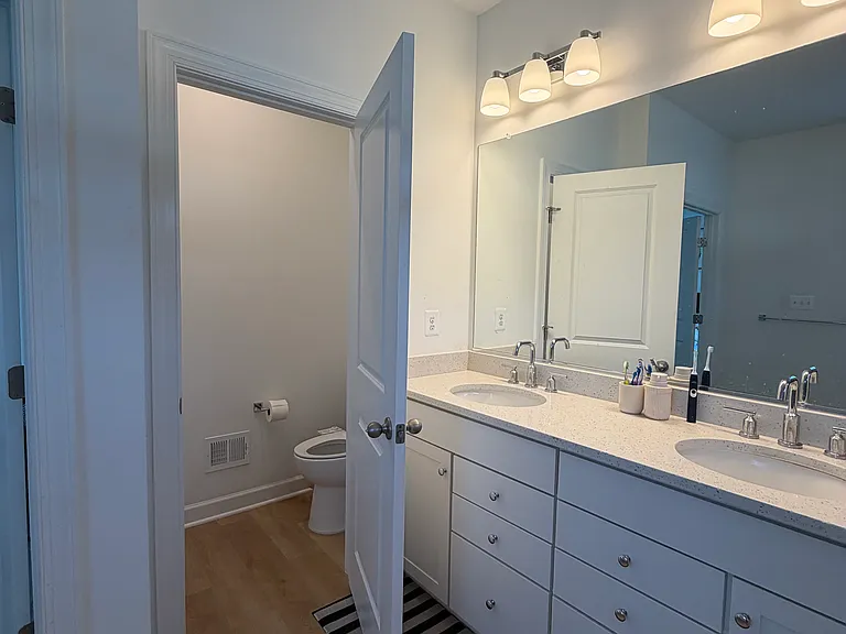 14210 Alki Dr — Photo 19