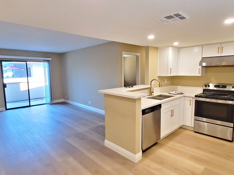 Very open and spacious floor plan
