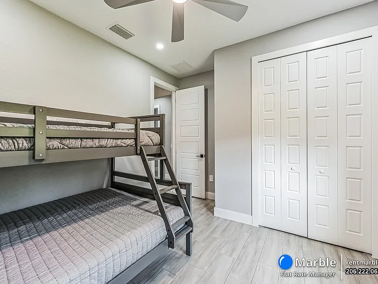 4618 Catalina Ln — Photo 11