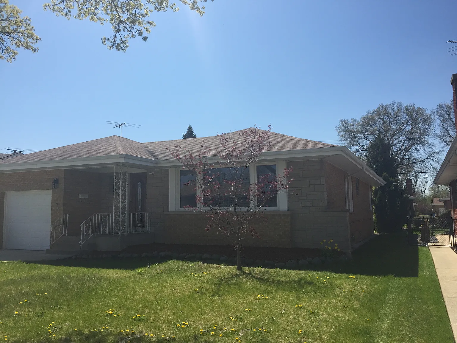 8543 W Agatite Ave photo 1