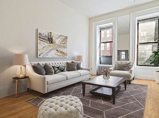 134 E 24th St APT PARLOR, New York, NY 10010