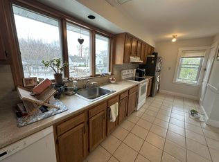 903 Webster St FLOOR 2, Needham, MA 02492