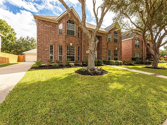 4th image of 1723 Crescent Oak Dr