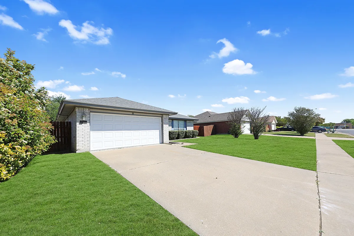 Building Photo - 4305 Rifle Dr