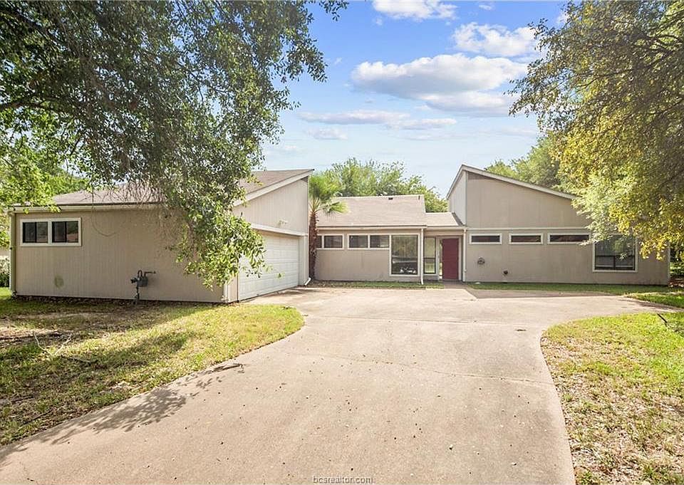 1st image of 2203 Dewberry Ln