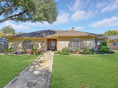 7235 Whispering Pines Dr, Dallas, TX, 75248