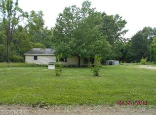 7446 Pike Rd, Delton, MI 49046