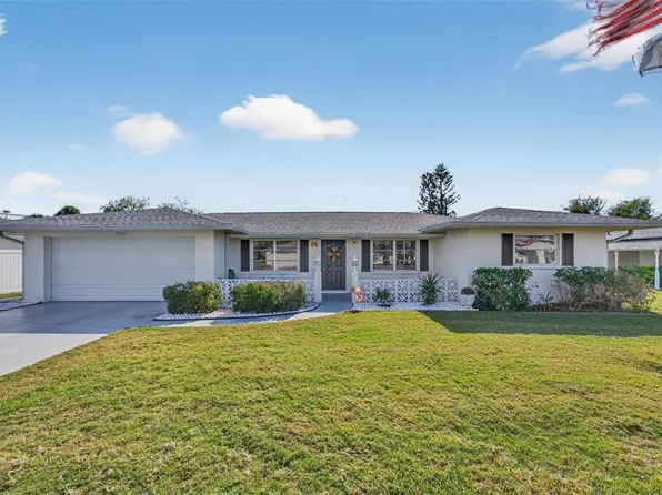 1735 Loralin Dr, Englewood, FL 34223