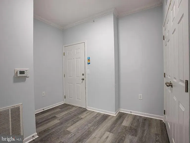 1301 Karen Blvd #401 — Photo 8
