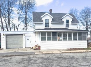 93 Greenwood St, Gardner, MA 01440