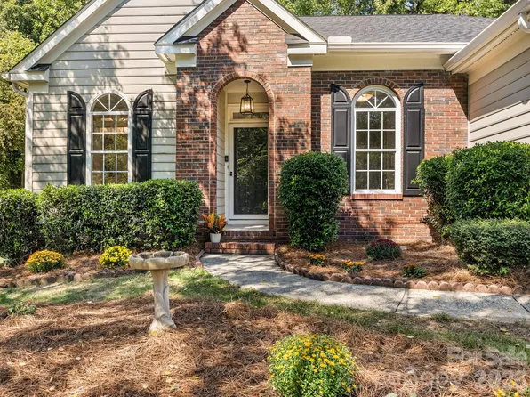 4415 Highcroft Ln, Charlotte, NC 28269