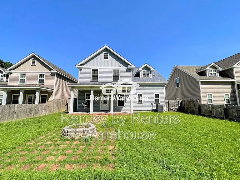 105 Bedford Pl — Photo 1