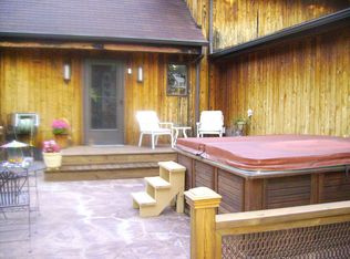 3436 Fairway Dr, Barberton, OH 44203