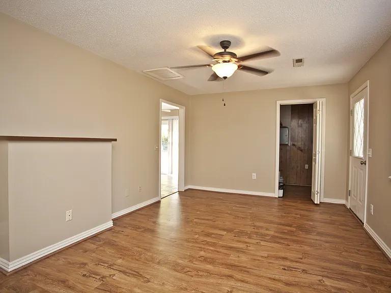 311 Willow Ave — Photo 13