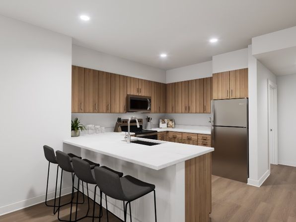Seagrove | 1105 Broadway Ave, Seaside, CA