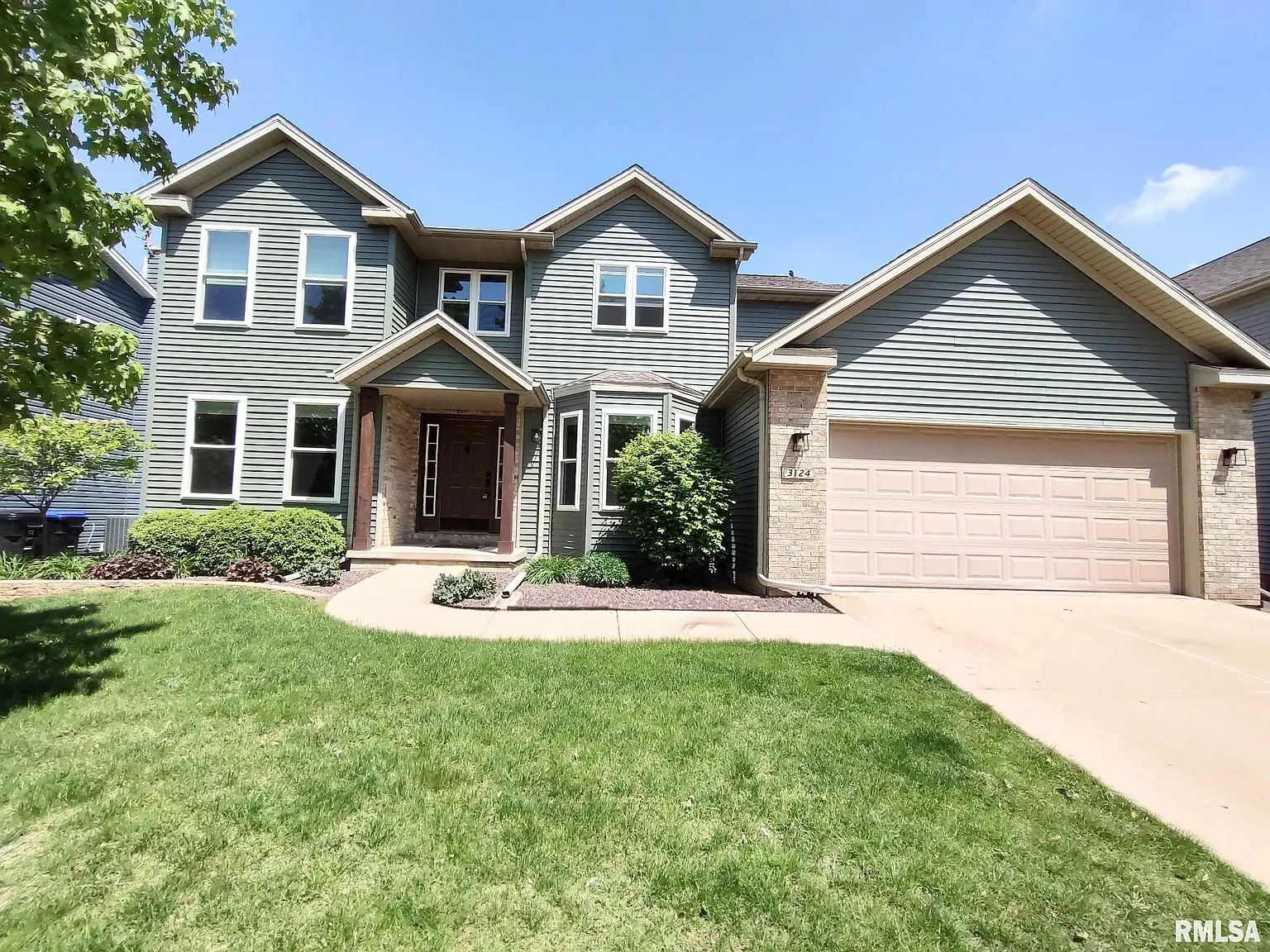3124 Eagle Creek Dr photo 1